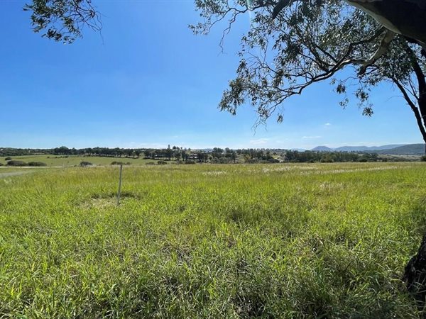 3795 m² Land available in Laezonia