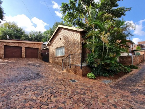 3 Bedroom House 3 Bedroom House