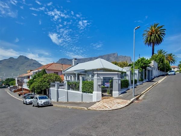 2 Bed House in Tamboerskloof