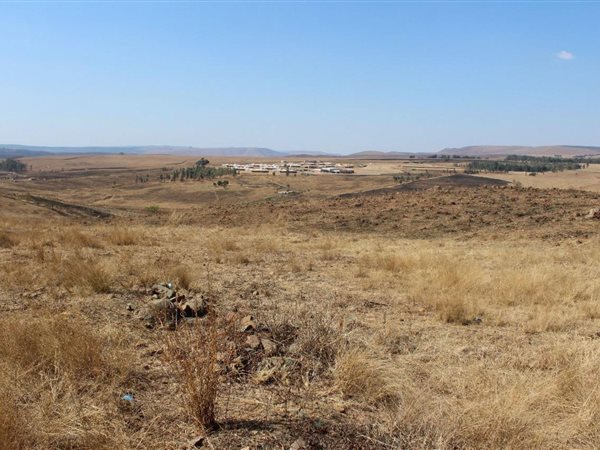 2 974 m² Land