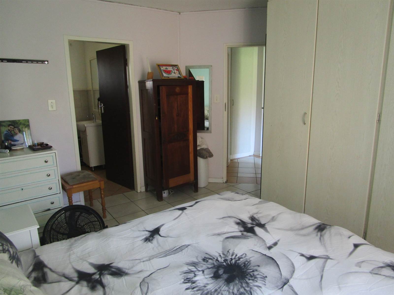 2 Bed Apartment in Die Hoewes photo number 27
