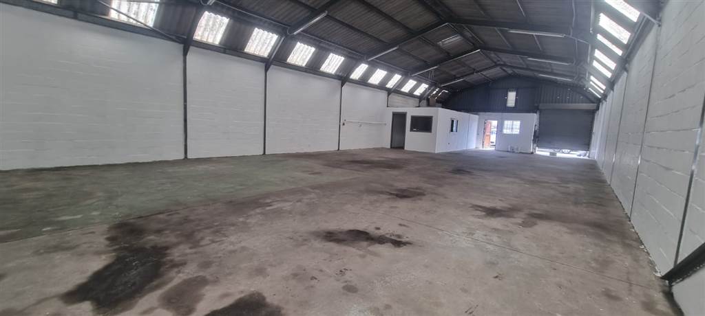 275  m² Industrial space in Airport Industria photo number 6