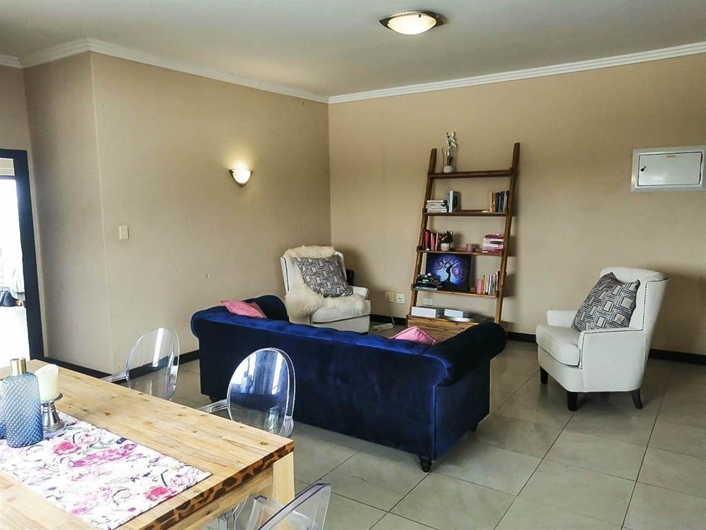 1 Bed Apartment in Umhlanga Ridge photo number 7