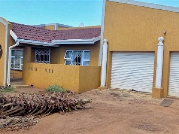 4 Bed House in Meyerton Park