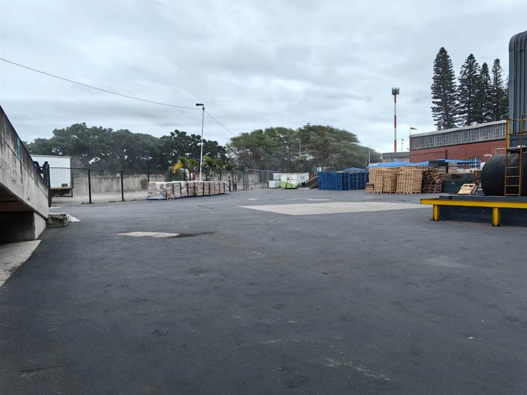 26000  m² Industrial space in Mobeni photo number 9