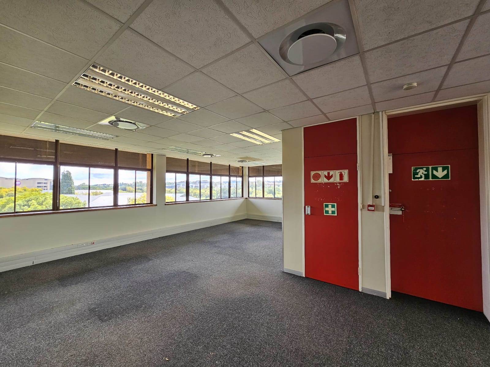 1870  m² Commercial space in Centurion CBD photo number 7
