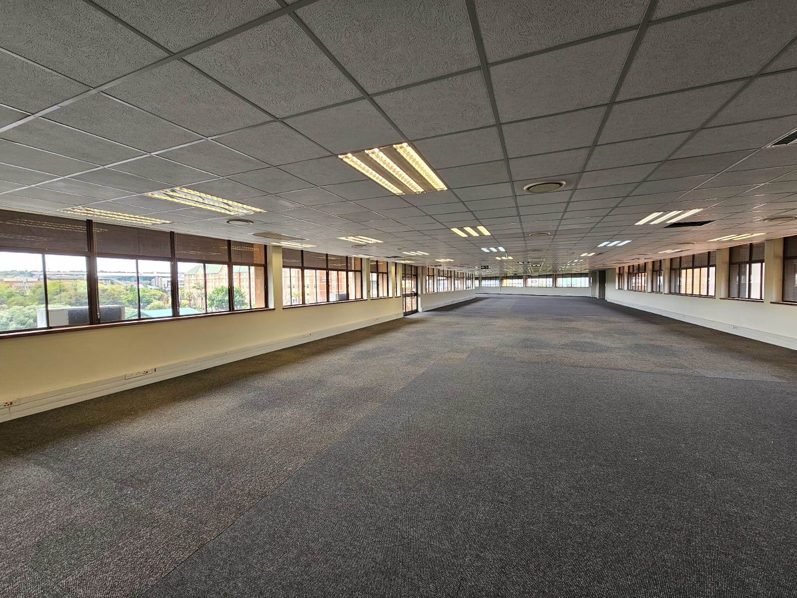 1870  m² Commercial space in Centurion CBD photo number 12
