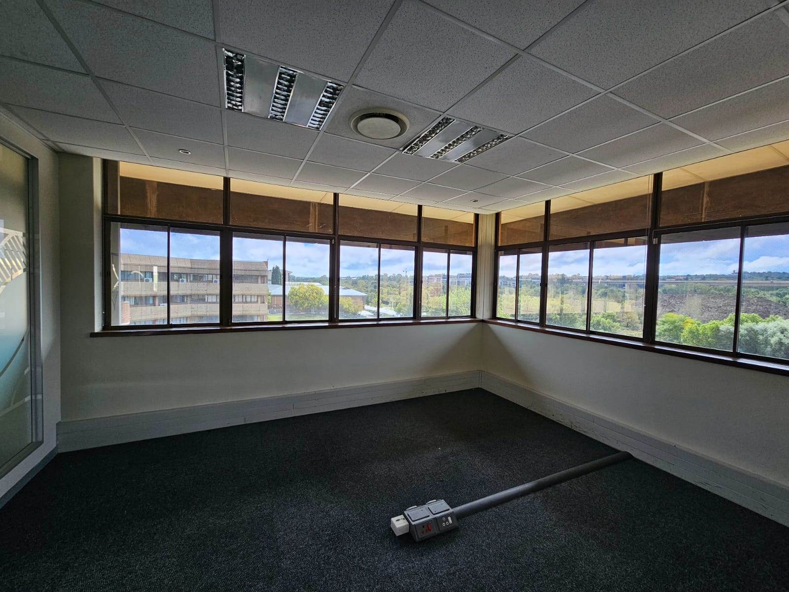 1870  m² Commercial space in Centurion CBD photo number 16