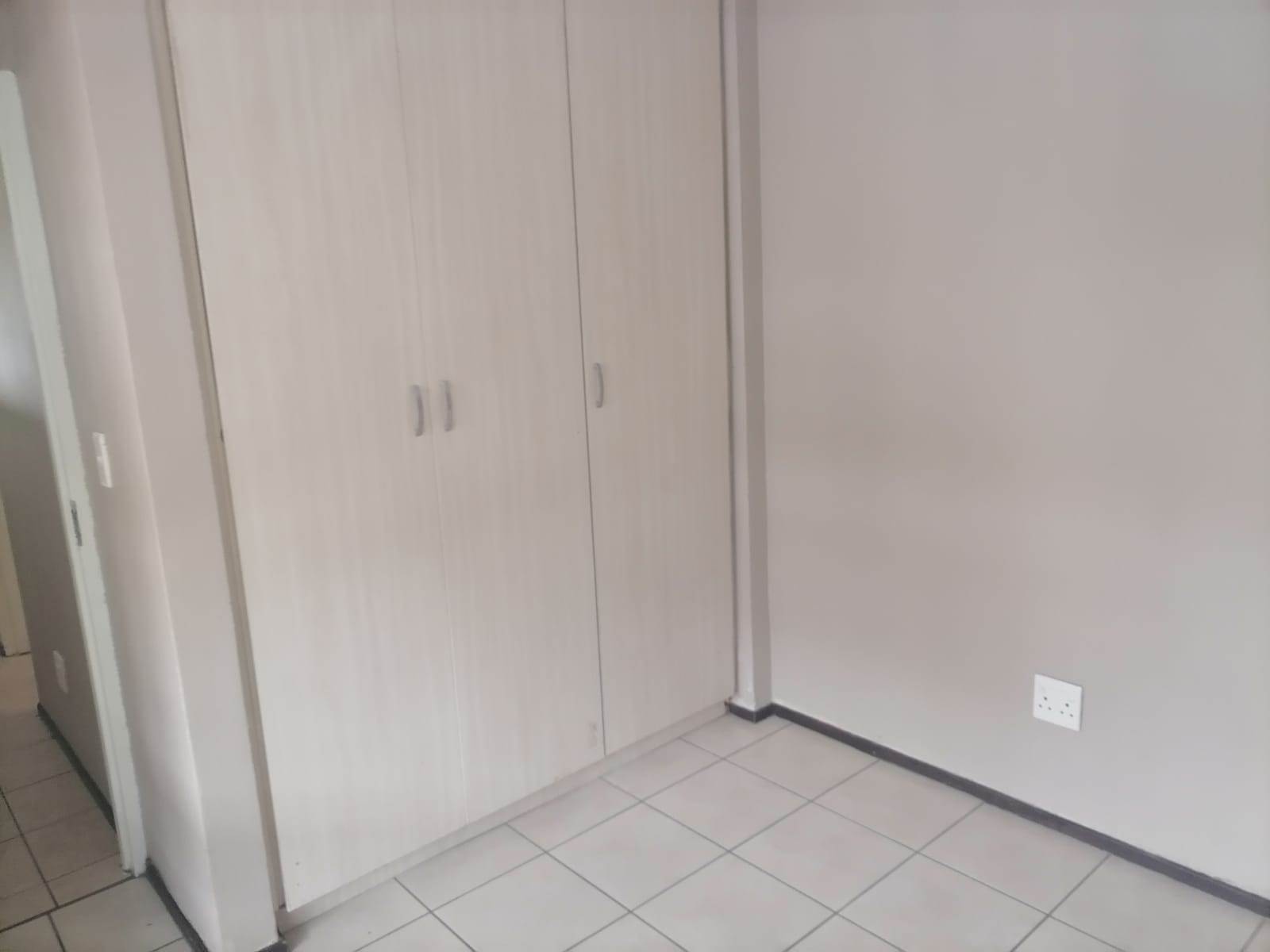 2 Bed Apartment in Erand Gardens photo number 11