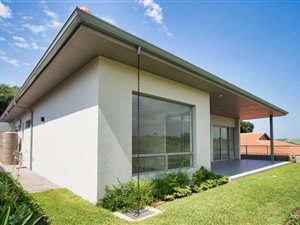 3 Bed Simplex in Hilltop Estate