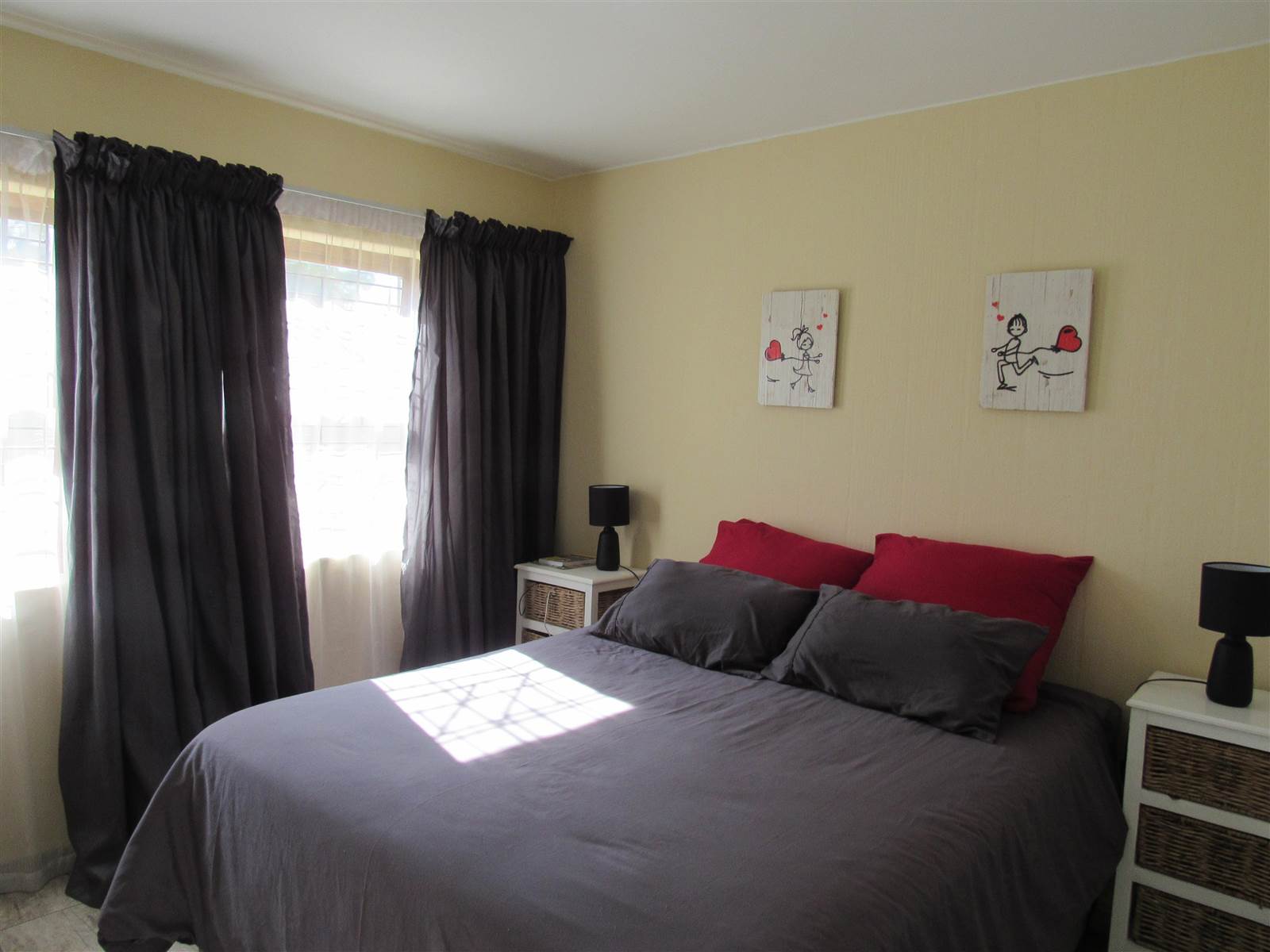 2 Bed Apartment in Lakefield photo number 13