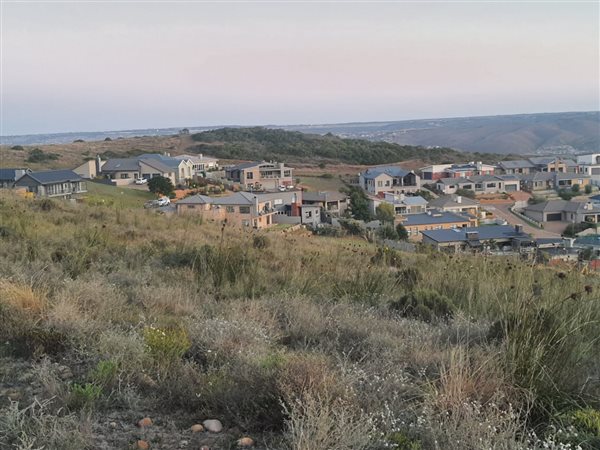 1549 m² Land available in Hartenbos