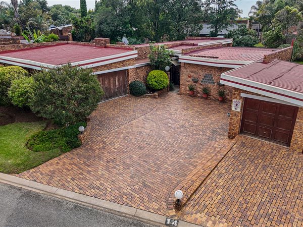 4 Bedroom House 4 Bedroom House
