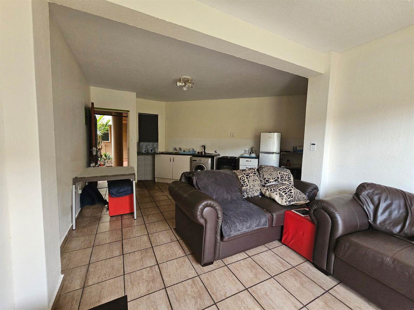 1 Bed Apartment in Radiokop photo number 7