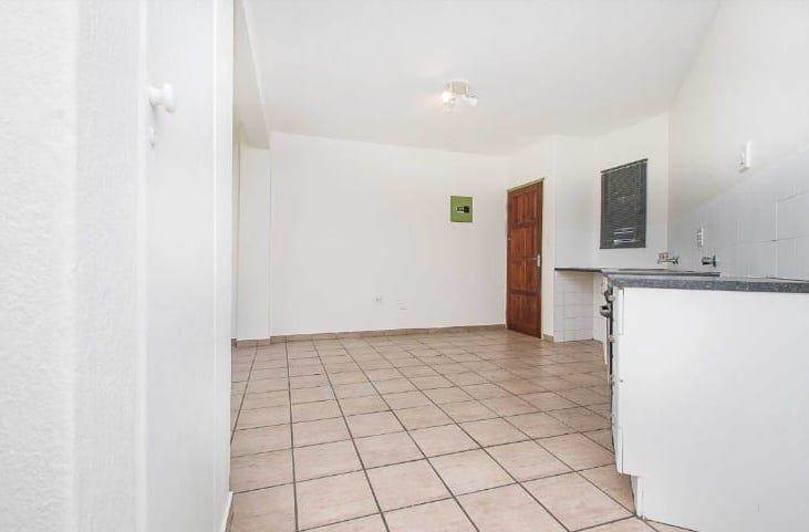 1 Bed Apartment in Radiokop photo number 22