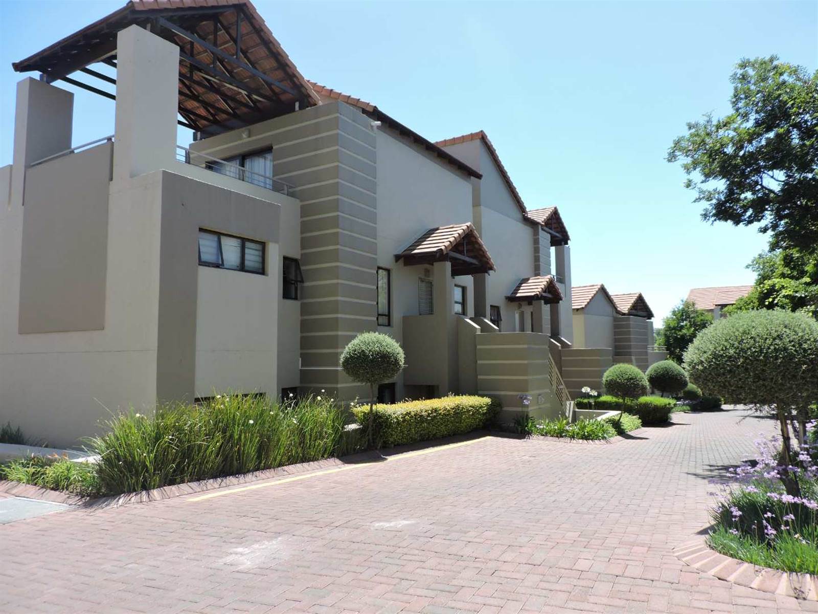 1 Bed Apartment in Witkoppen photo number 1