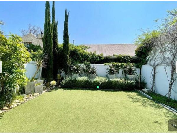 3 Bedroom Townhouse 3 Bedroom Townhouse