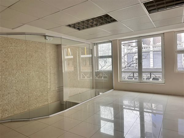105 m² Commercial space 105 m² Commercial space