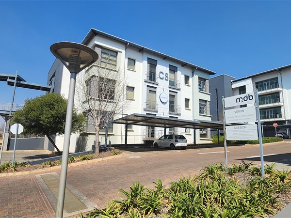 432.399993896484  m² Commercial space in Highveld