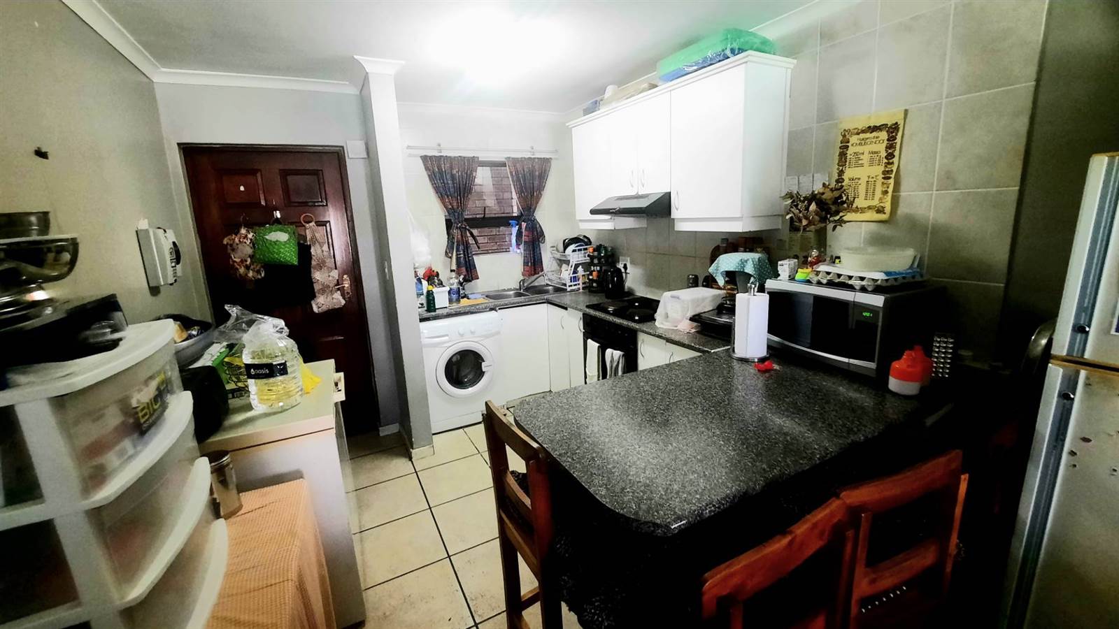 2 Bed Apartment in Fairview Golf Estate photo number 4