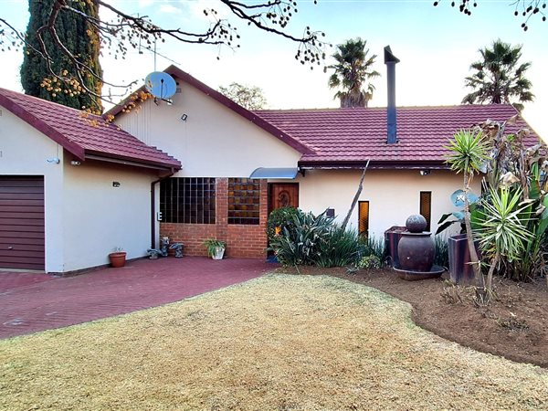 3 Bedroom House 3 Bedroom House