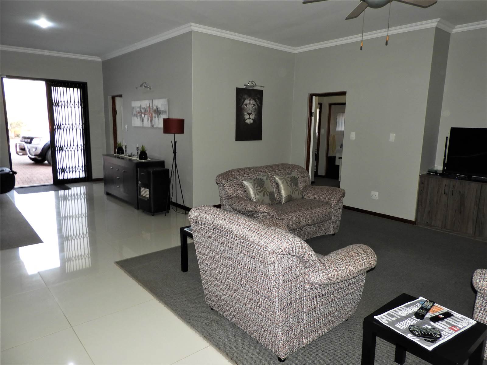 4 Bed House in Buffelspoort photo number 27