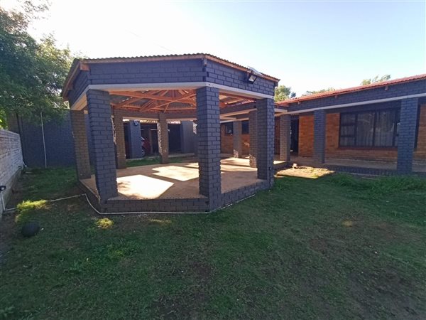 3 Bedroom House 3 Bedroom House
