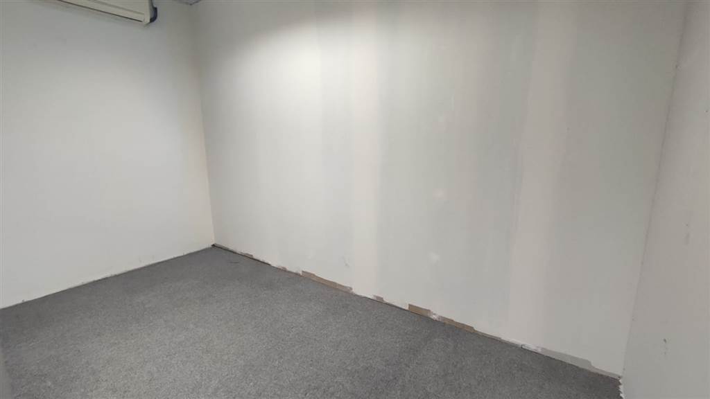84  m² Commercial space in Bruma photo number 8