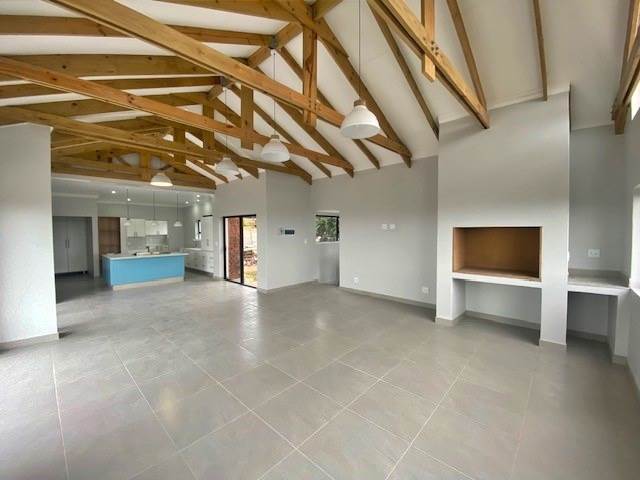 4 Bed House in Tergniet photo number 14