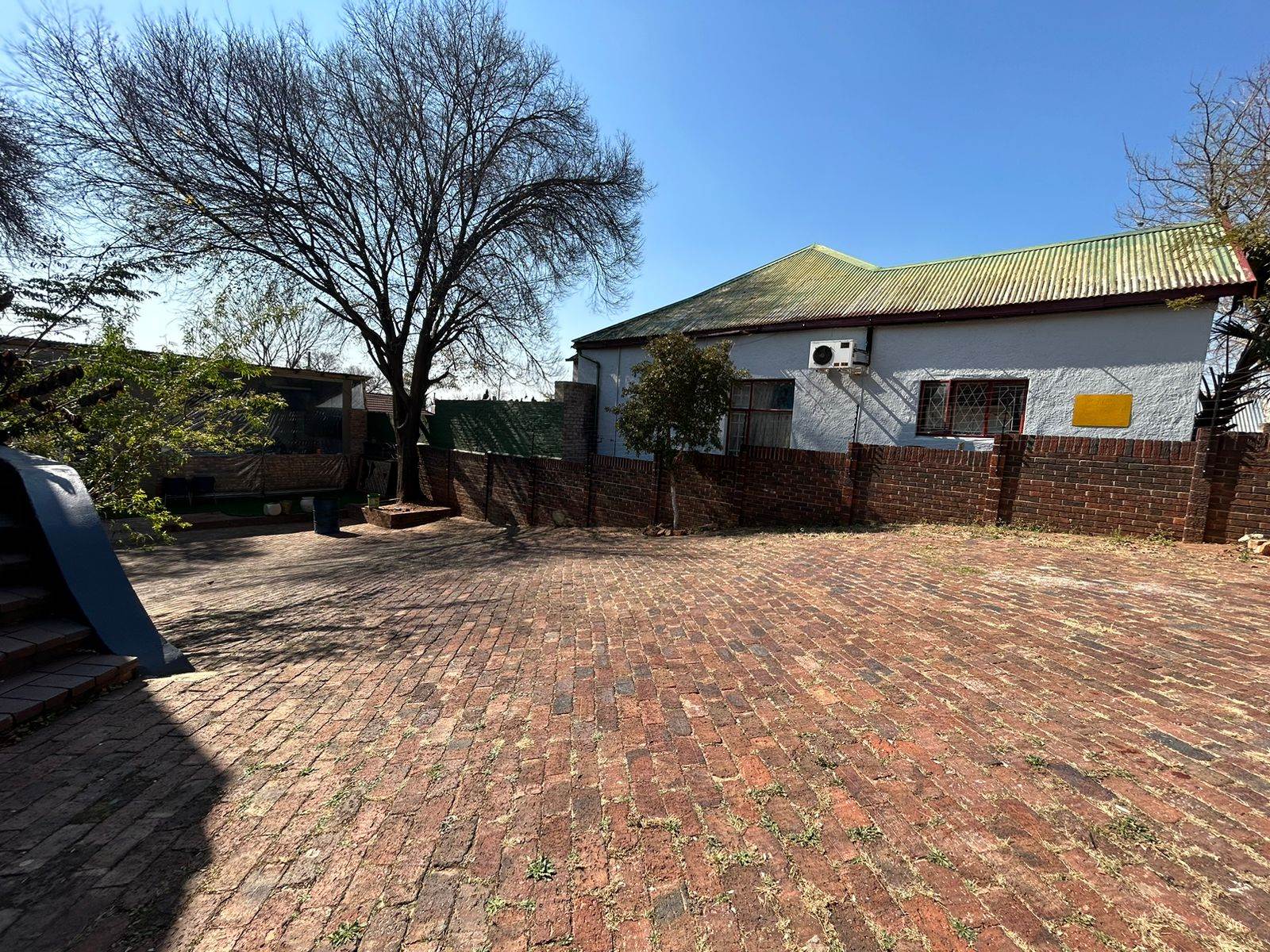 280  m² Commercial space in Melville photo number 2