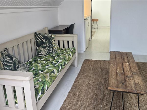 1 Bedroom Flat 1 Bedroom Flat