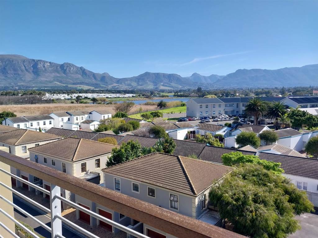 2 Bed Apartment in Tokai photo number 8
