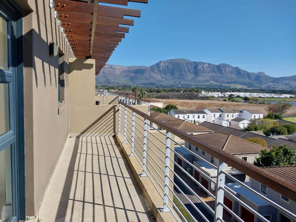 2 Bed Apartment in Tokai photo number 6