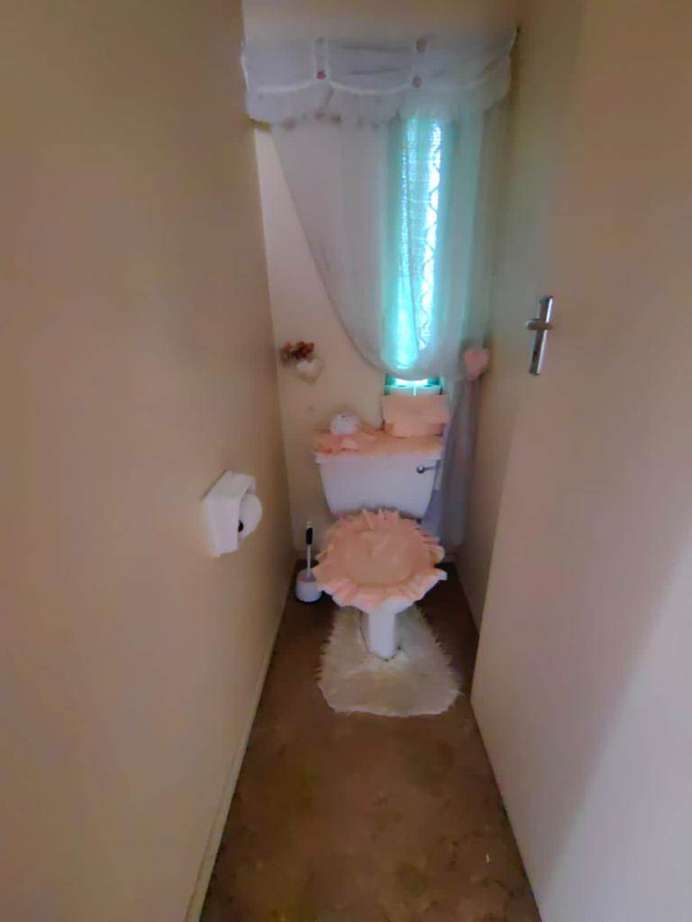 3 Bed Townhouse in Kroonstad photo number 12