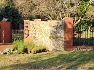 1 ha Land available in Mooikloof Heights photo number 1