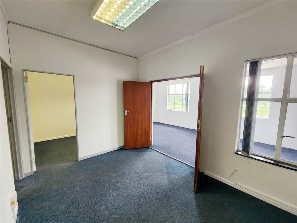 115  m² Commercial space in Eduanpark photo number 13