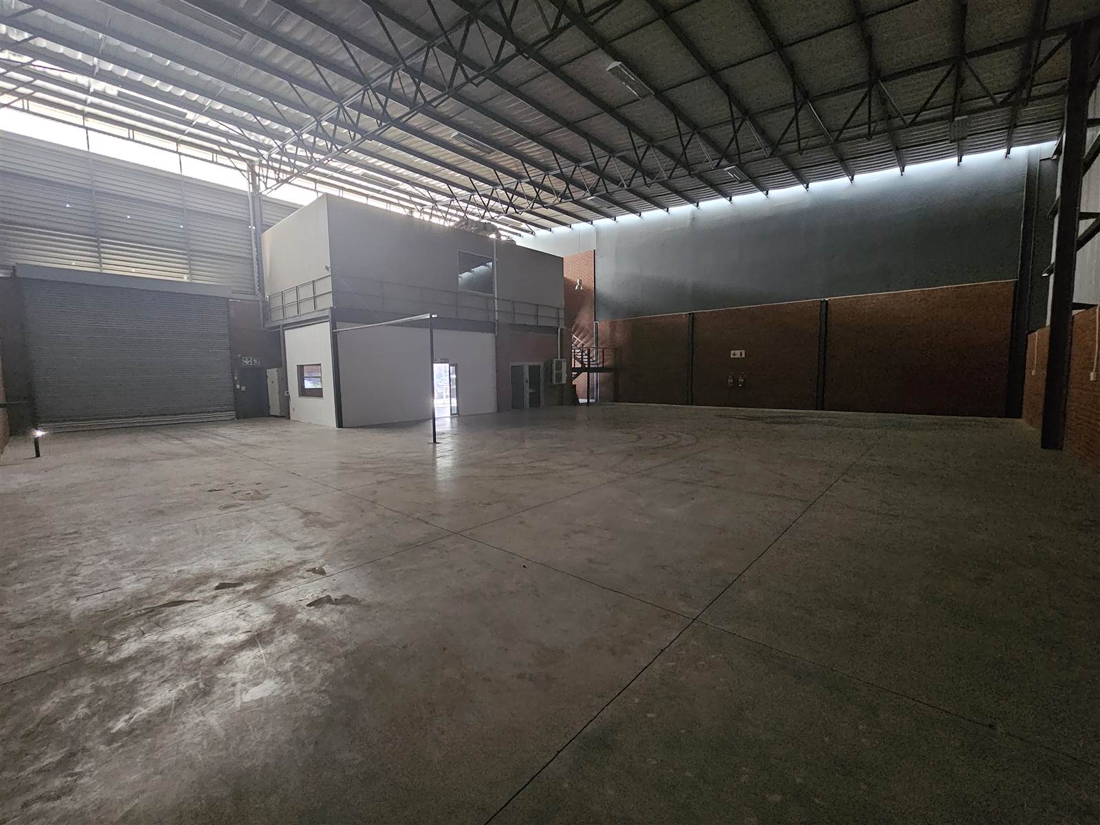 575  m² Industrial space in Louwlardia photo number 10