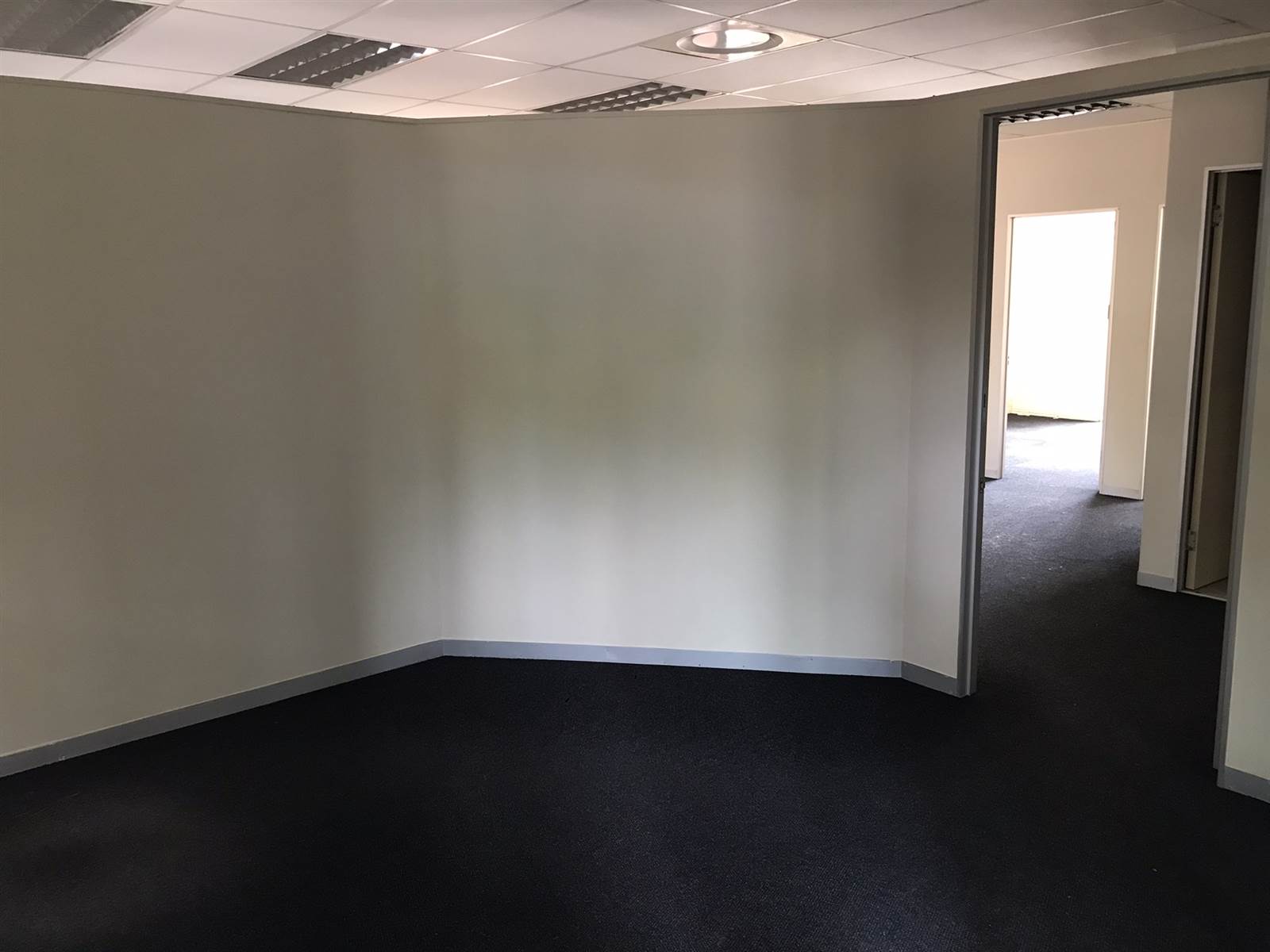 110  m² Commercial space in Fourways photo number 6