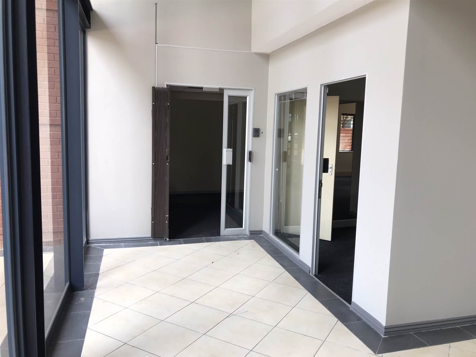 110  m² Commercial space in Fourways photo number 5