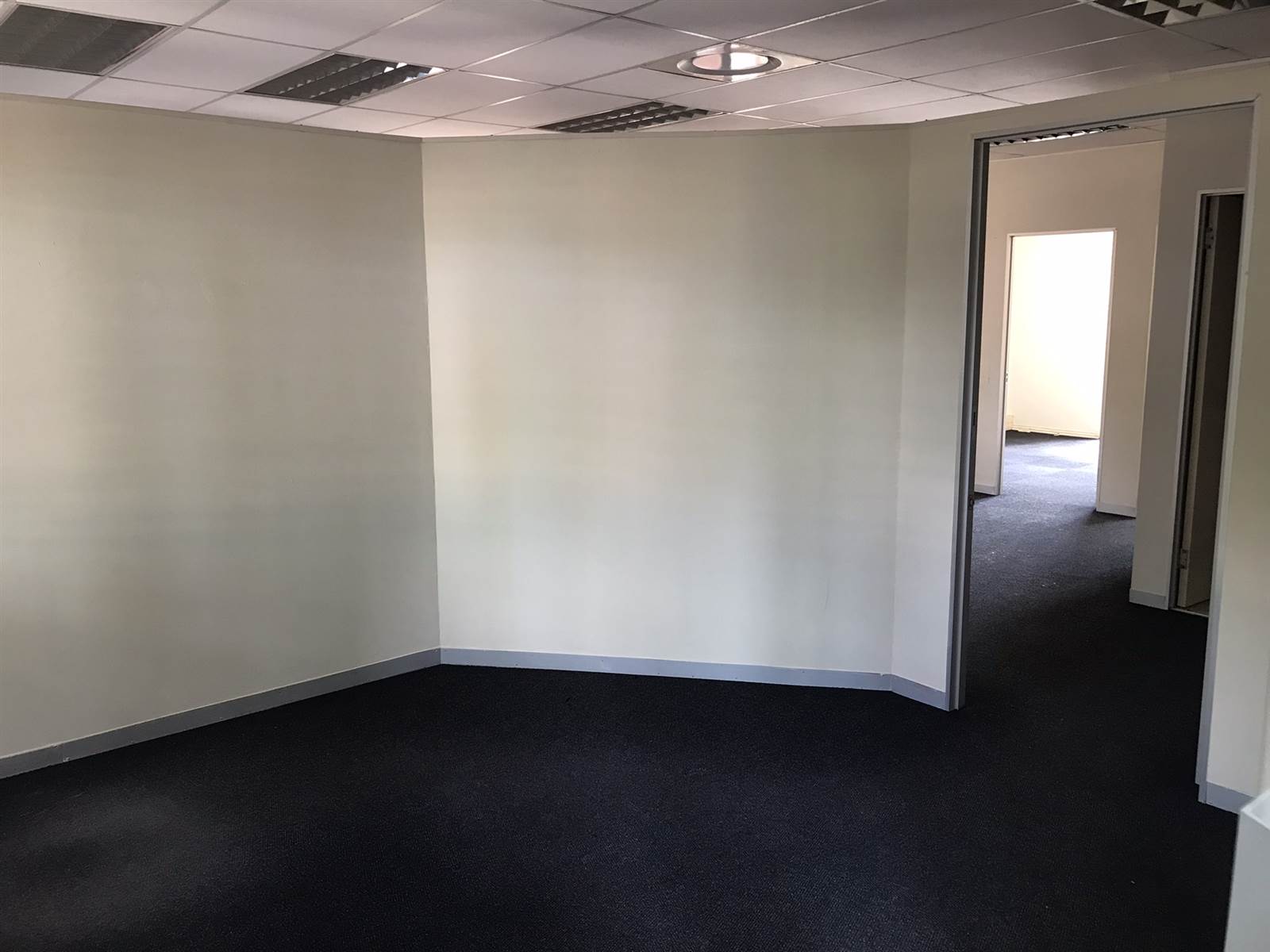 110  m² Commercial space in Fourways photo number 7