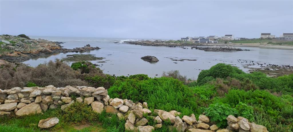 1609 m² Land available in Jacobsbaai photo number 7