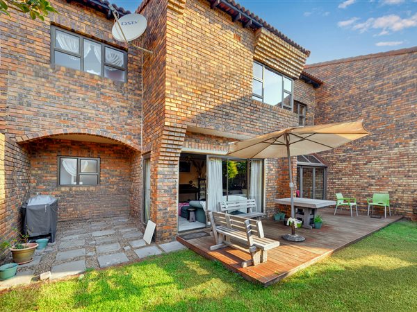 3 Bedroom Duplex 3 Bedroom Duplex