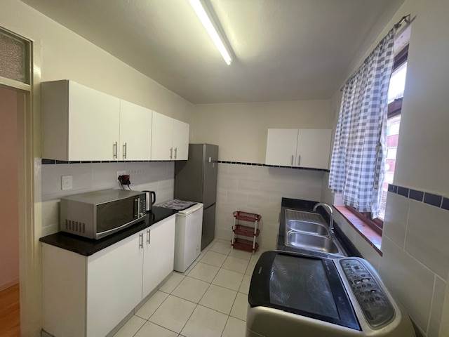 2 Bed Apartment in Glenwood photo number 3