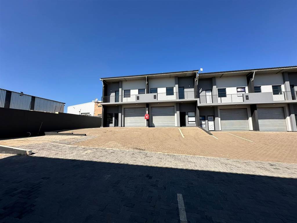 82  m² Industrial space in Clayville photo number 3
