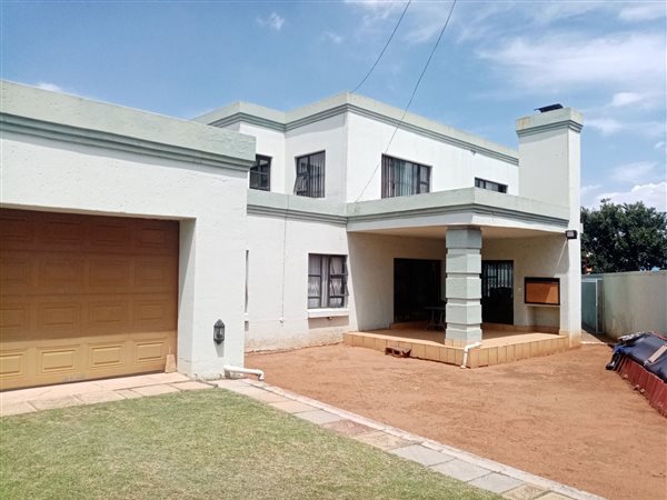 3 Bed House for sale in Spruit View | T4858109 | Private Property