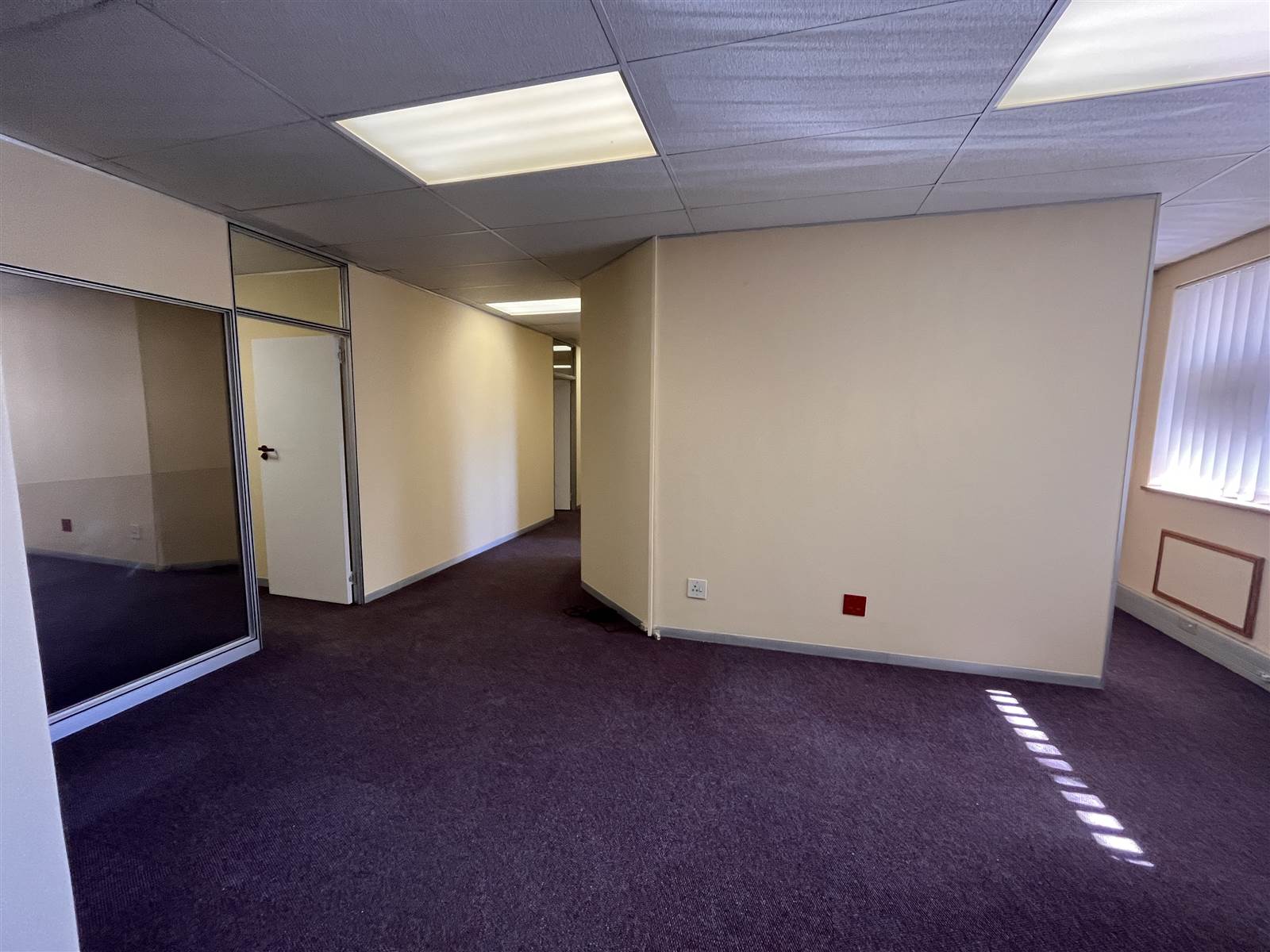 147  m² Commercial space in Greenacres photo number 4