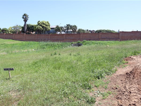849 m² Land available in Jeffreys Bay