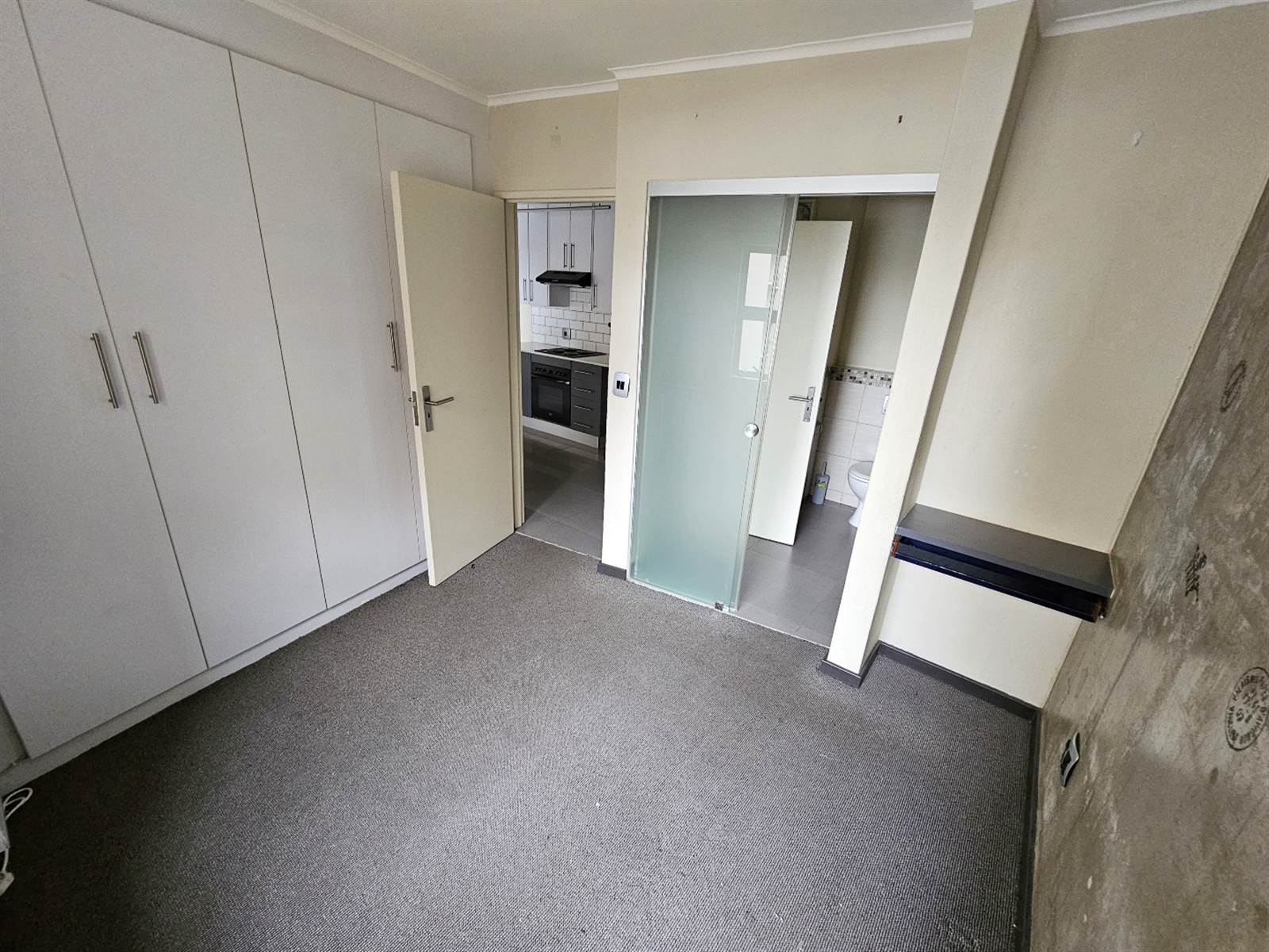 1 Bed Apartment in Hatfield photo number 13