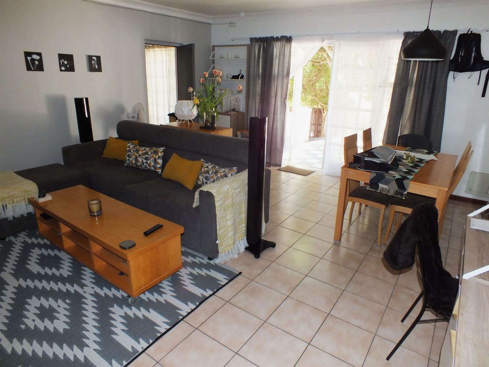 6 Bed House in Hout Bay and surrounds photo number 15