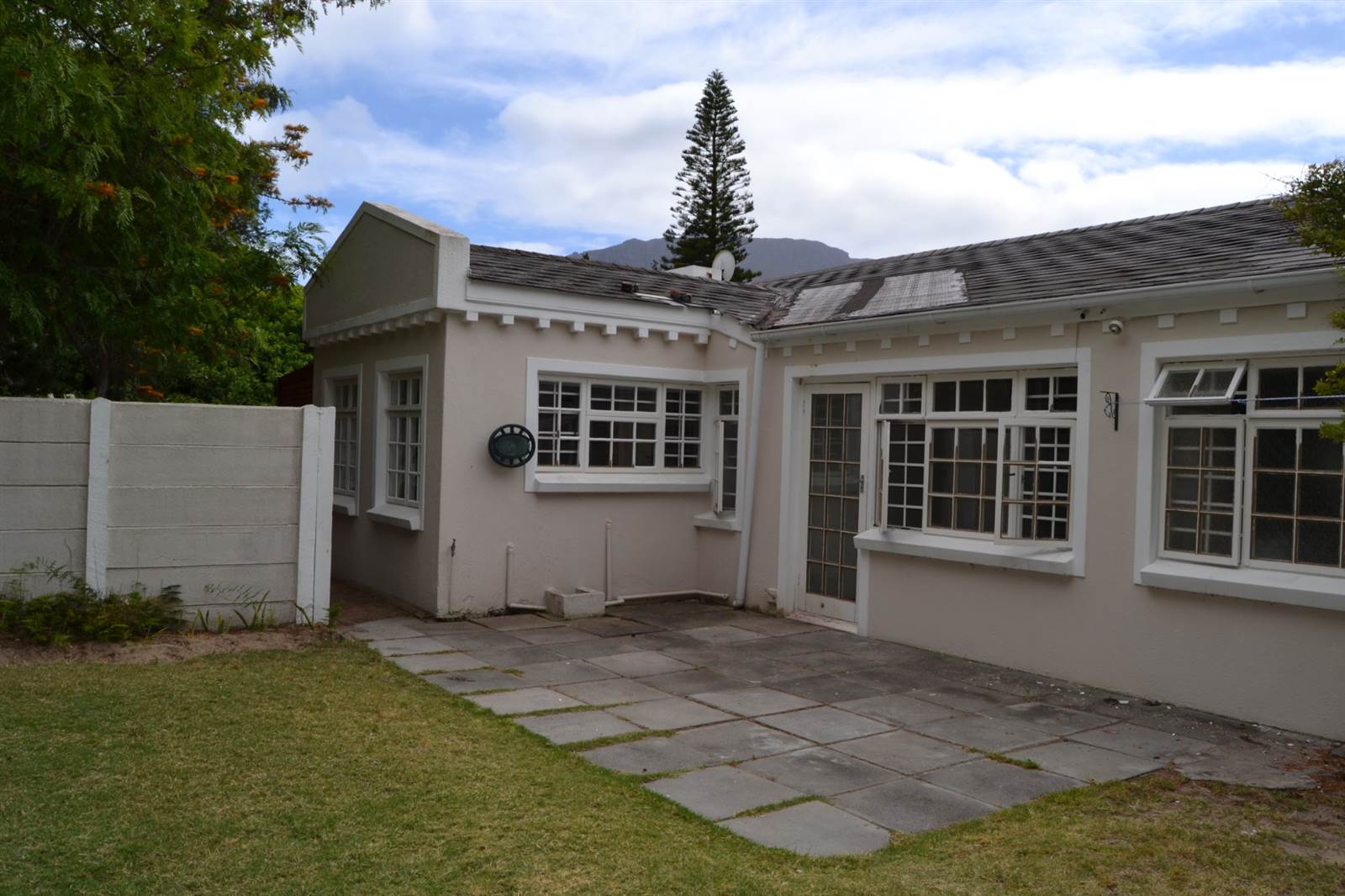 6 Bed House in Hout Bay and surrounds photo number 6